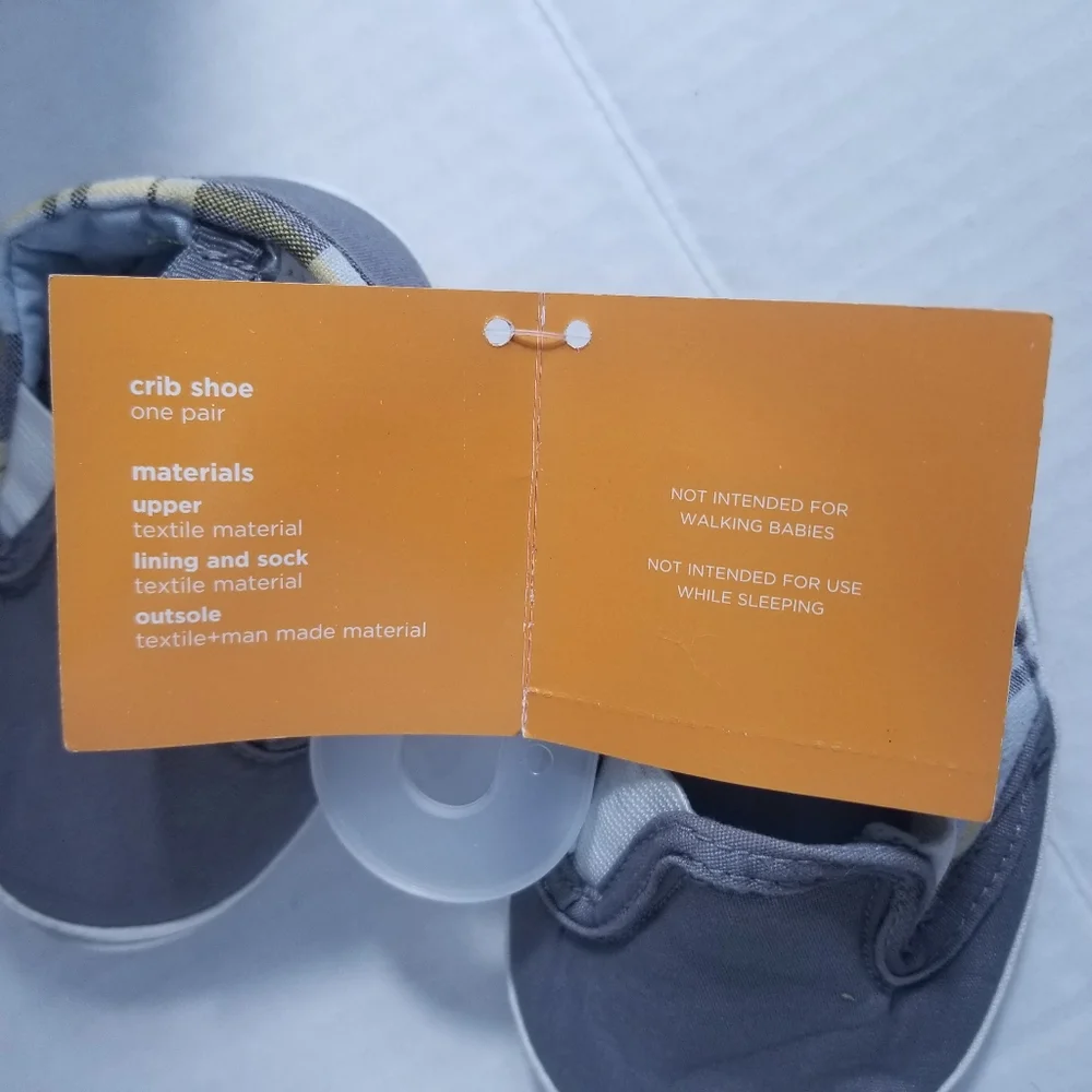 NWT GYMBOREE SLIP-ON BABY SHOE SIZE 4 GRAY WITH PLAID